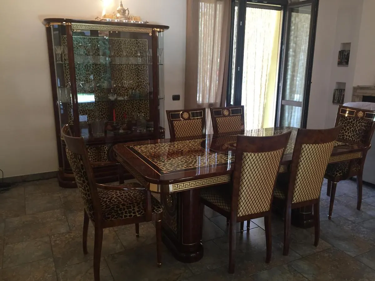 Pensjonat Villa Althea Ronago