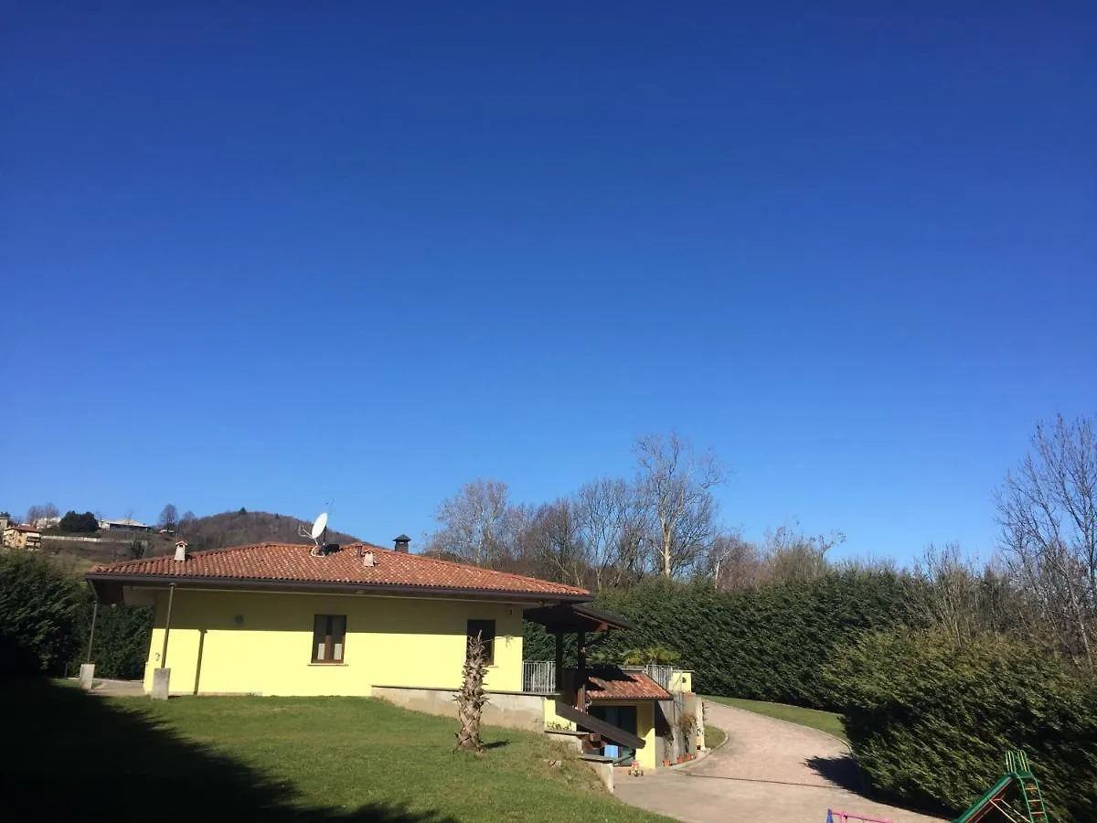 Villa Althea Ronago Guest house